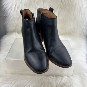 Madewell black  Leather Chelsea Ankle Booties